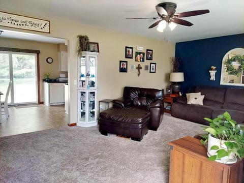 404 E South St, Botkins, OH 45306 photo 2