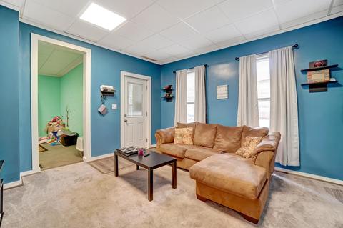 1233 W Pleasant St, Springfield, OH 45506 photo 6