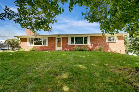 1834 Devon Dr, Springfield, OH 45503 photo 1