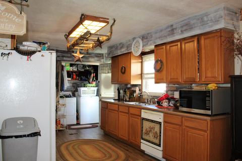 2072 Prospect Cir, Springfield, OH 45503 photo 16
