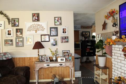 2072 Prospect Cir, Springfield, OH 45503 photo 11