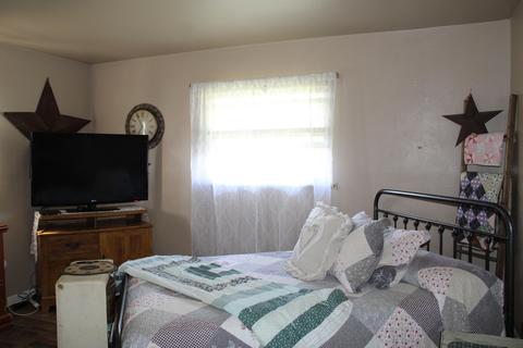 2072 Prospect Cir, Springfield, OH 45503 photo 23