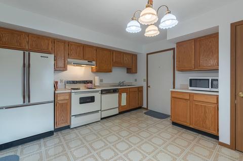 704 Grandview Dr, Springfield, OH 45503 photo 5
