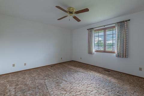 704 Grandview Dr, Springfield, OH 45503 photo 9