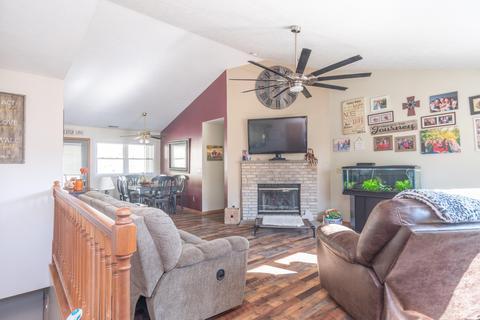1370 Maple Leaf Ct, Sidney, OH 45365 photo 2