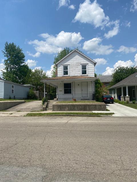 227 N Shaffer St, Springfield, OH 45504 photo 1