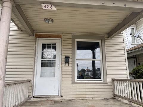 423 N Shaffer St, Springfield, OH 45504 photo 2