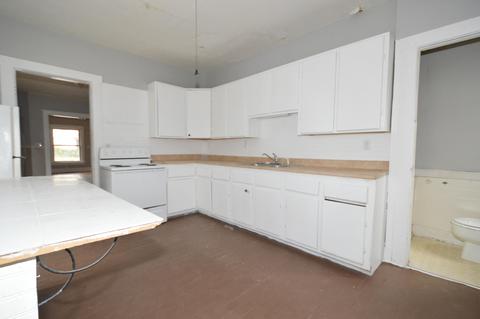 423 N Shaffer St, Springfield, OH 45504 photo 8