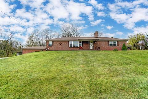 415 Woodview Dr, Springfield, OH 45504 photo 5