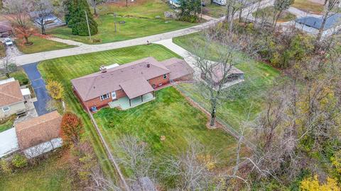 415 Woodview Dr, Springfield, OH 45504 photo 3