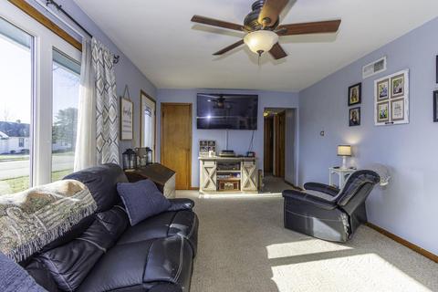 112 E Walnut St, Botkins, OH 45306 photo 7