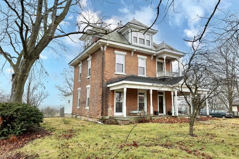 323 N Main St, De Graff, OH 43318 photo 2