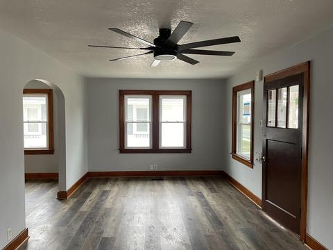 648 N Walnut St, Celina, OH 45822 photo 5