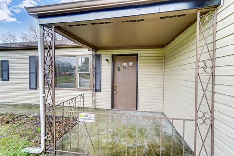 3915 Monterey Ave, Springfield, OH 45504 photo 2