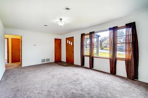 3915 Monterey Ave, Springfield, OH 45504 photo 4