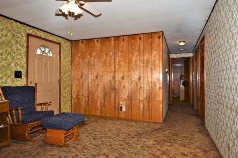123 W Auburn Ave, Springfield, OH 45506 photo 2