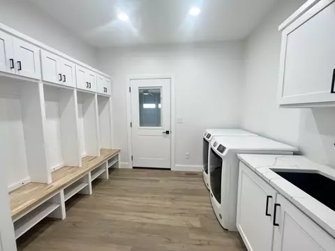 2208 Eaglebrooke Cir, Celina, OH 45822 photo 24