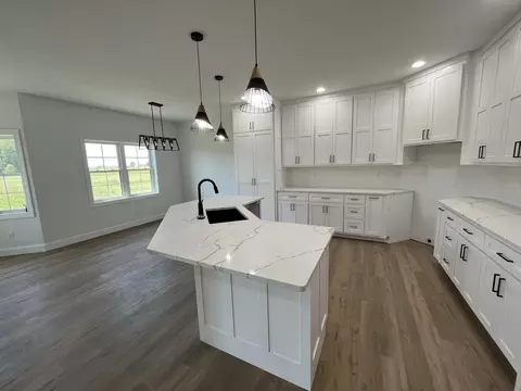 2208 Eaglebrooke Cir, Celina, OH 45822 photo 7