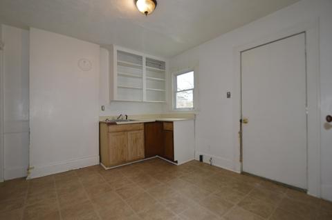 118 E Cecil St, Springfield, OH 45504 photo 17