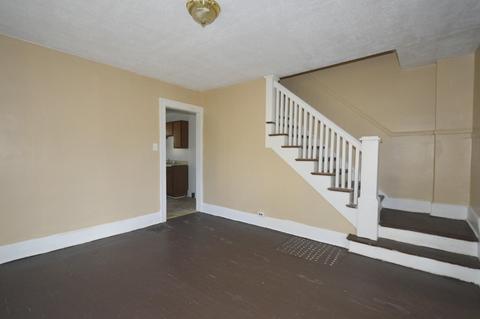 118 E Cecil St, Springfield, OH 45504 photo 8