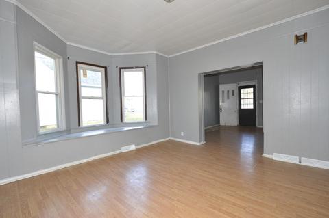 117 E Cecil St, Springfield, OH 45504 photo 8