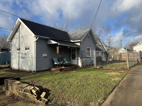 1038 Middle St, Springfield, OH 45503