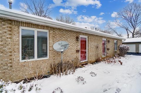 3016 Red Coach Dr, Springfield, OH 45503 photo 2