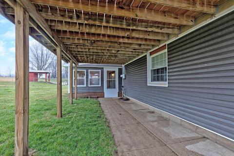 3851 Mumper Rd, Springfield, OH 45502 photo 4