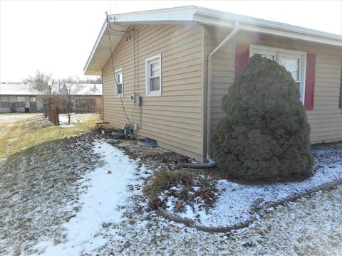 708 E Wayne St, Celina, OH 45822 photo 4