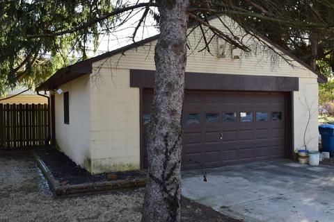 892 Crescent Dr, Sidney, OH 45365 photo 5