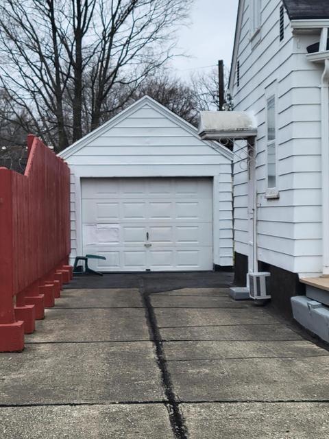 2357 N Limestone St, Springfield, OH 45503 photo 4
