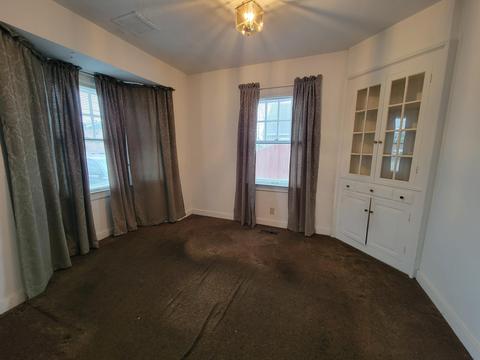 2357 N Limestone St, Springfield, OH 45503 photo 9
