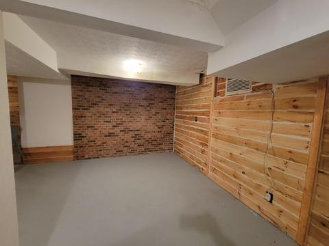 2357 N Limestone St, Springfield, OH 45503 photo 21