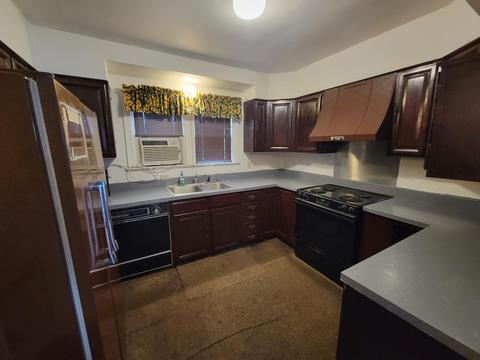 2357 N Limestone St, Springfield, OH 45503 photo 10