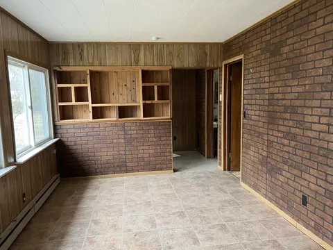180 E Main St, Findlay, OH 45840 photo 3
