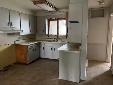 180 E Main St, Findlay, OH 45840 photo 7