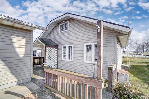 8817 Chautauqua Blvd, Lakeview, OH 43331