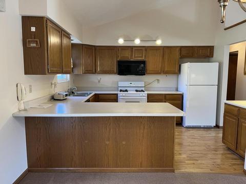 1154 Pheasant Run, Springfield, OH 45503 photo 3