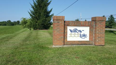 6482 Willow Lake Dr, Greenville, OH 45331