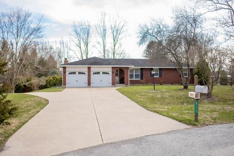 715 Mohawk Dr, Springfield, OH 45502 photo 2