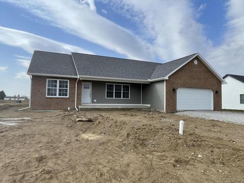 109 Village Pkwy, Jackson Center, OH 45334