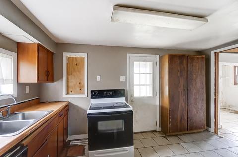 900 W Perrin Ave, Springfield, OH 45506 photo 14