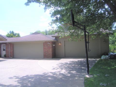 429 Johnson Ave, Celina, OH 45822 photo 3