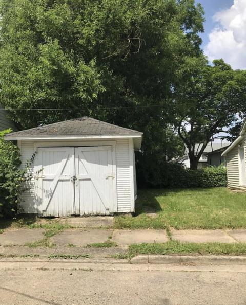 235 E Liberty St, Springfield, OH 45505 photo 3