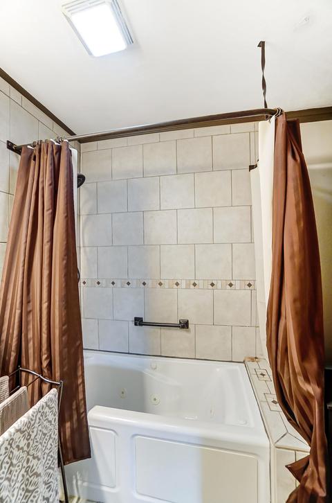 121 E Main St, Elida, OH 45807 photo 32