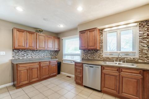 1002 Hemlock St, Celina, OH 45822 photo 16
