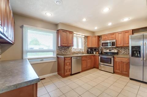 1002 Hemlock St, Celina, OH 45822 photo 11