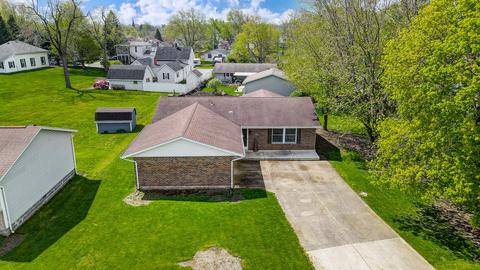 213 Maple Dr, Saint Paris, OH 43072