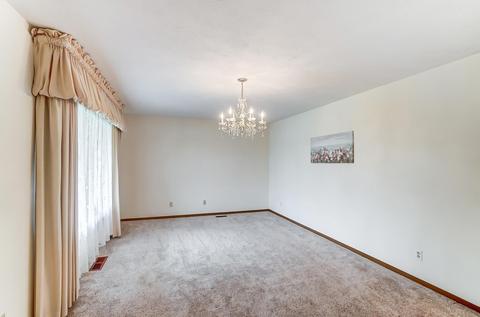 1037 Carson Ln, Springfield, OH 45503 photo 8