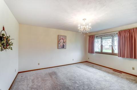 1037 Carson Ln, Springfield, OH 45503 photo 16